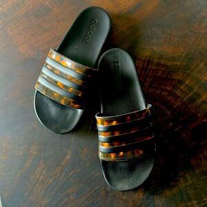 Adidas Tortishell slides
